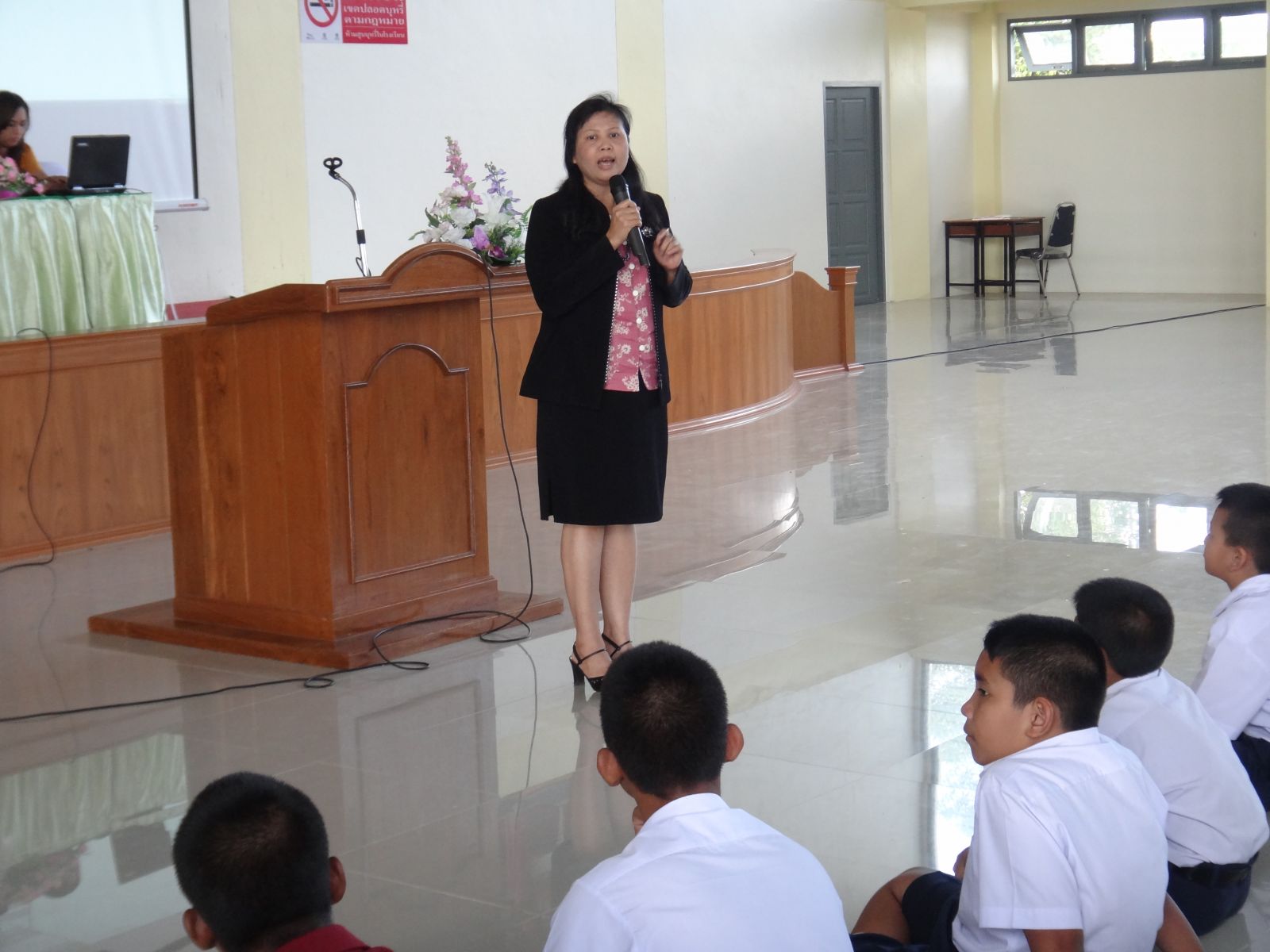 ภาพคุณสุดใจ พรหมเกิด