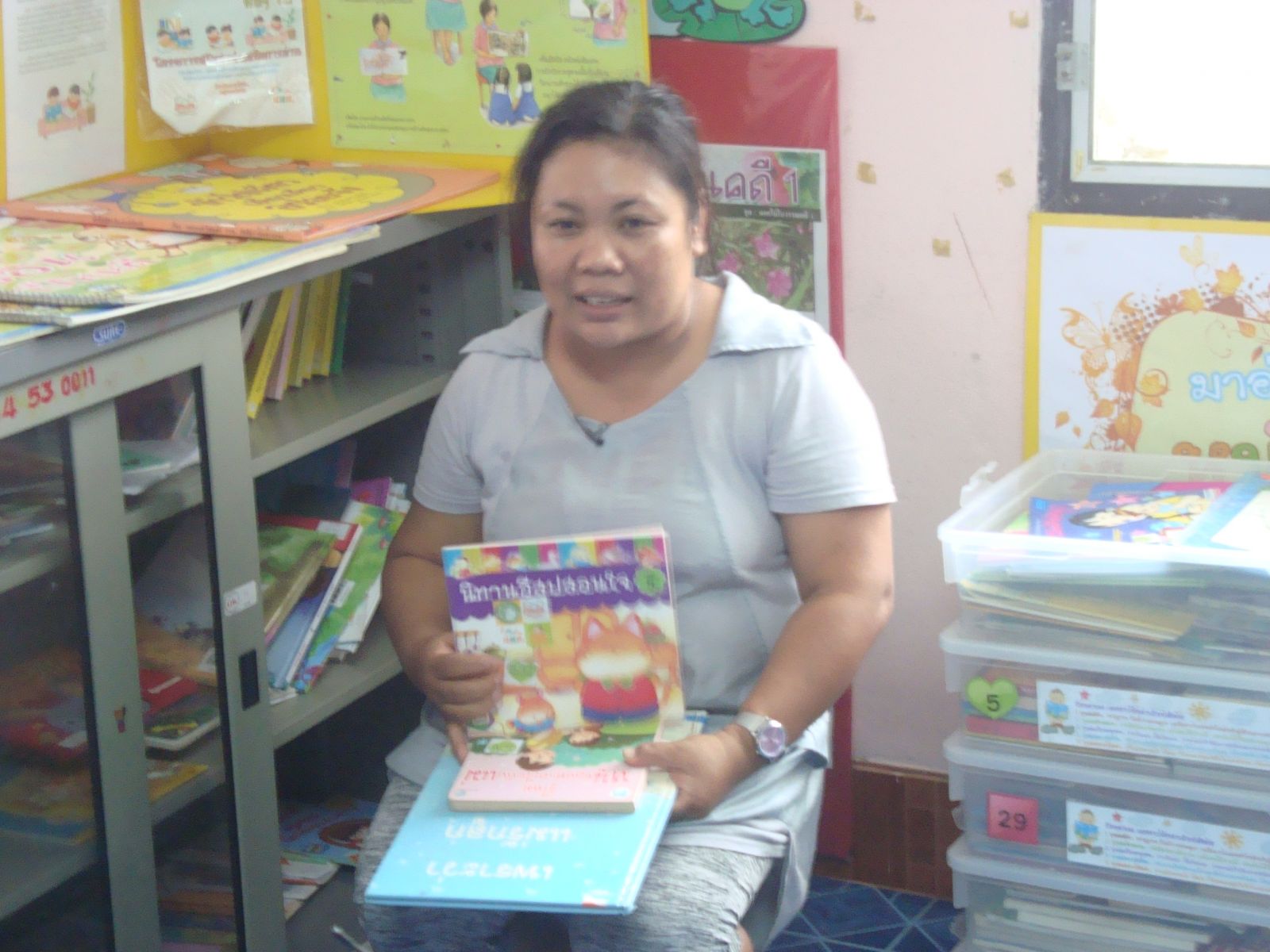 นางเพียงใจ  พุฒแก้ว  หัวหน้าศูนย์พัฒนาเด็กเล็กบ้านระวิ 