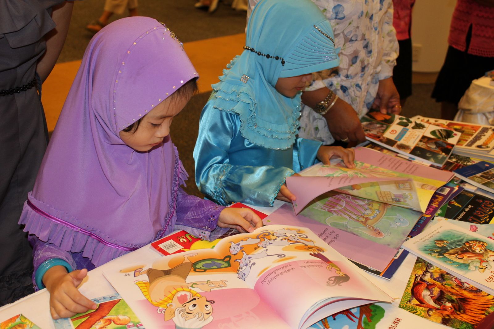 ผู้เข้าร่วม