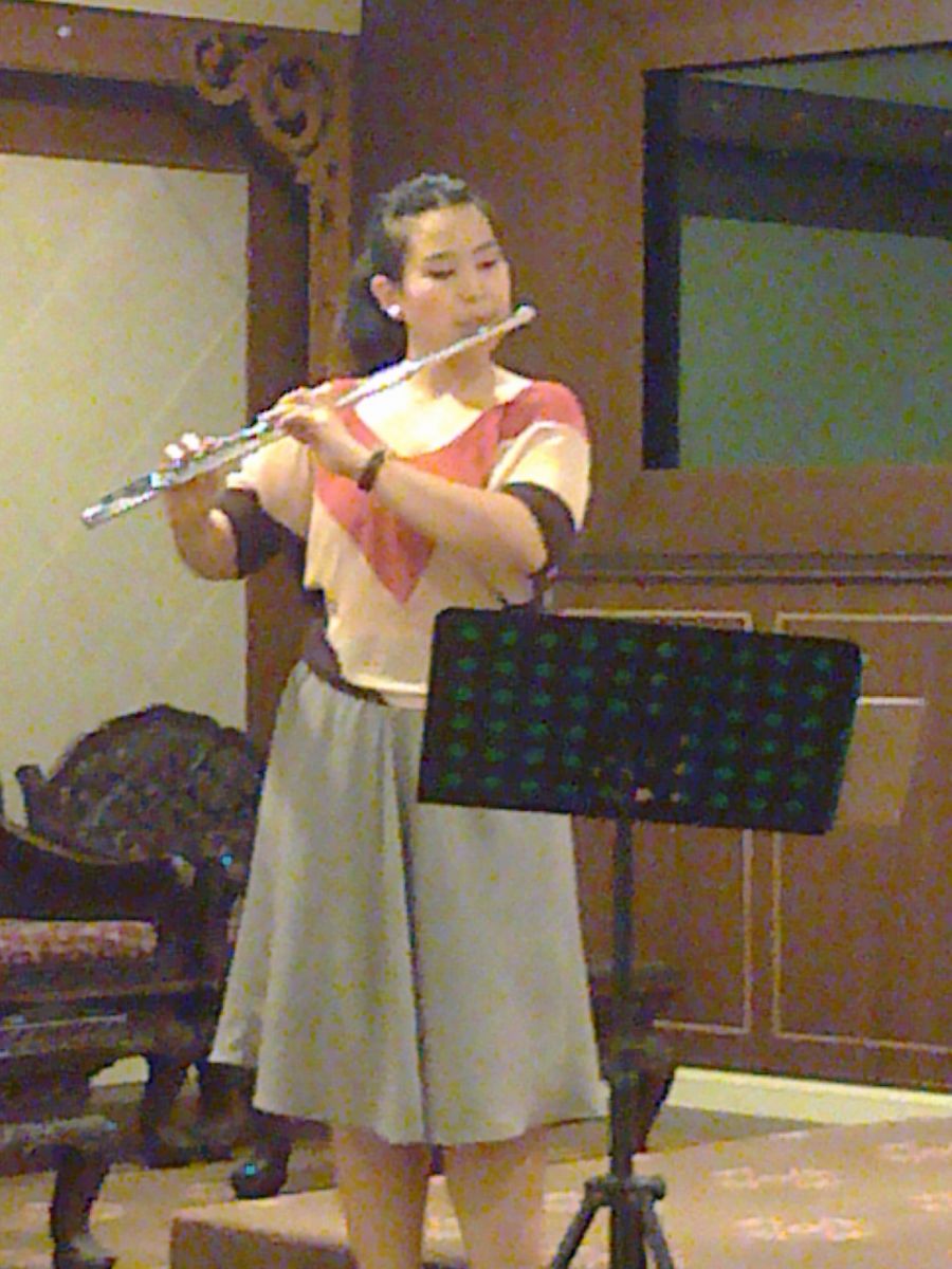 ทีมงานอ่านบทกวีคนที่4