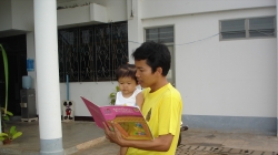 “จากโศกนาฏกรรมการเลี้ยงลูกด้วยหนัง…สู่เส้นทางเลี้ยงลูกด้วยหนังสือ” ครรชิต จักรสาร นักวิชาการสาธารณสุขชำนาญการ  รพ.สต.สร้างมิ่ง อ.เลิงนกทา จ.ยโสธร