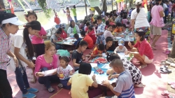 “หนุนเสริมการอ่าน ตลาดนัด วัยทีน วันหรรษา”