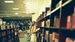 สอนลูกเรื่องร้านหนังสือ (Bookstore)