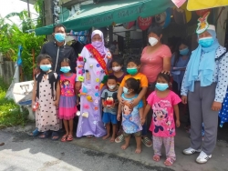 แกนนำครู ศพด. ออกแบบส่งความสุขการอ่านให้เด็กถึงบ้านด้วยสีสันชุดมหัศจรรย์ฯ