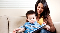 7 เหตุผลดี ๆ ที่ควรอ่านหนังสือกับลูกรัก