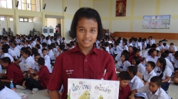 อ่านสร้างสุข ปลุกหัวใจนักอ่านที่โรงเรียนห้วยยอด