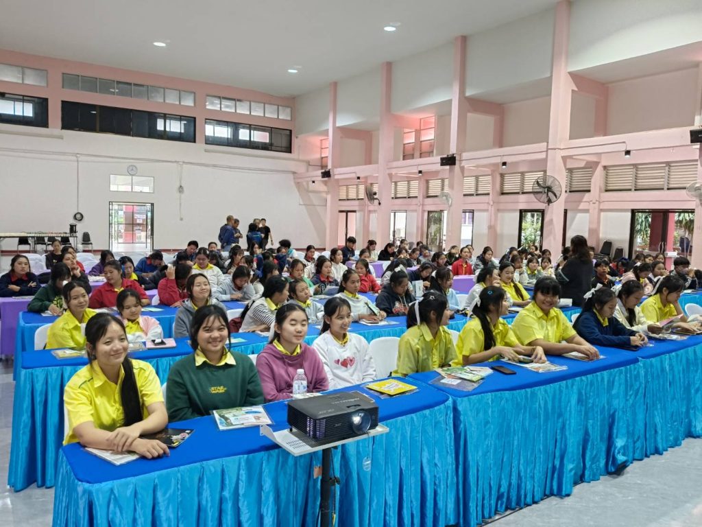 ภาพประกอบข่าวกิจกรรม “การพัฒนาศักยภาพ Creative Z : แกนนำยุวอาสา อ่าน เล่า เกลานิทาน