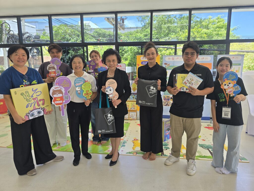ภาพประกอบข่าวกิจกรรม แผนงานสร้างเสริมวัฒนธรรมการอ่าน สสส. ร่วมรณรงค์ “อ่านนิทานต้านบุหรี่ไฟฟ้า” ในงาน MU Unmasking the Vape Deception